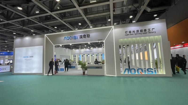 亚克力广告材质：揭秘其独特魅力与适用场景